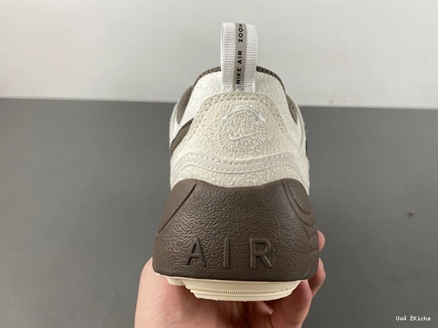 Zoom HQ3061- Field 8209 12 SP Nike Jaxx BestValue 0830